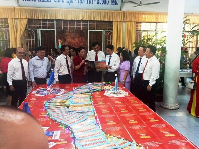 Khánh Hòa: Khai mạc Hội báo Xuân Giáp Thìn - Anh 2
