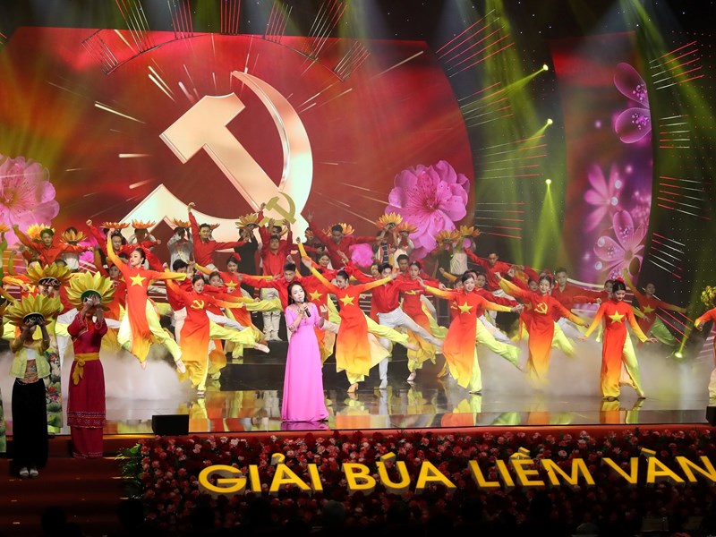Thủ tướng: Niềm tin, sự đồng lòng của nhân dân là nguồn cảm hứng vô tận cho những tác phẩm báo chí - Anh 12