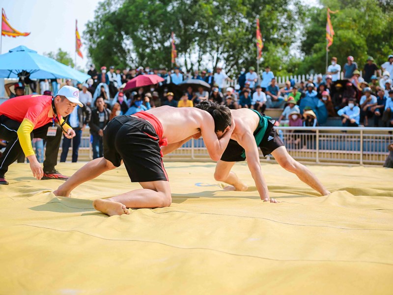 Hào hứng Hội vật đầu Xuân ở Ba Đồn - Anh 3