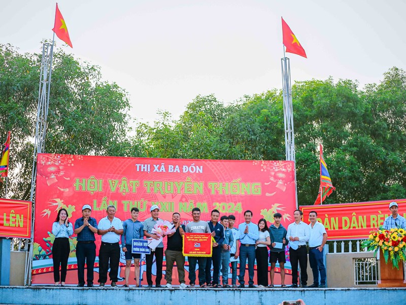 Hào hứng Hội vật đầu Xuân ở Ba Đồn - Anh 5