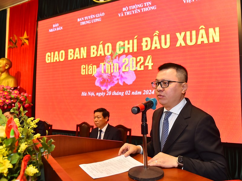 Xây dựng nền báo chí chuyên nghiệp, nhân văn, hiện đại - Anh 3