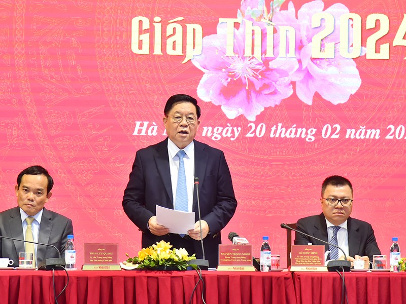 Xây dựng nền báo chí chuyên nghiệp, nhân văn, hiện đại - Anh 1