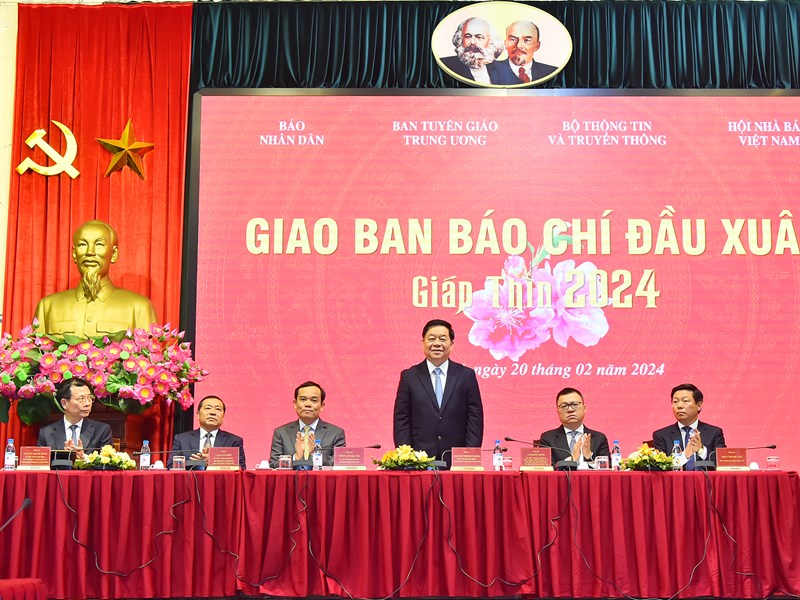 Một nét đẹp trong văn hóa báo chí - Anh 1