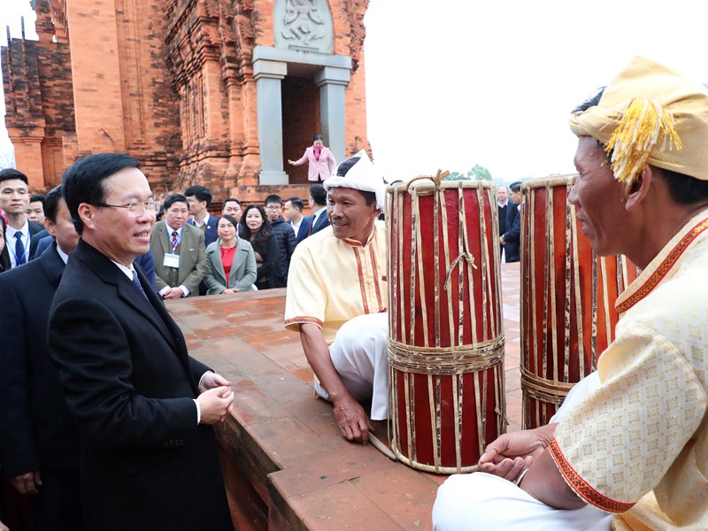 Chủ tịch nước Võ Văn Thưởng: Văn hoá là một trong những trụ cột của phát triển bền vững đất nước - Anh 15