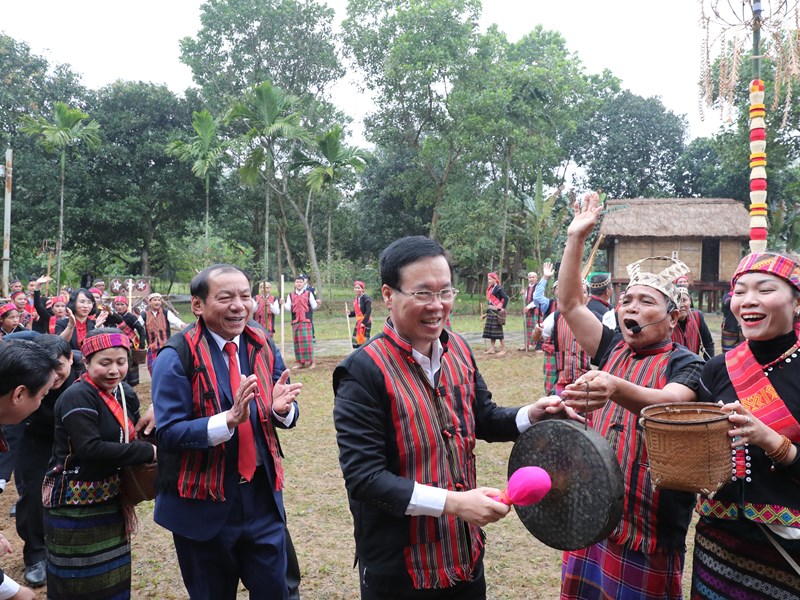 Chủ tịch nước Võ Văn Thưởng: Văn hoá là một trong những trụ cột của phát triển bền vững đất nước - Anh 13