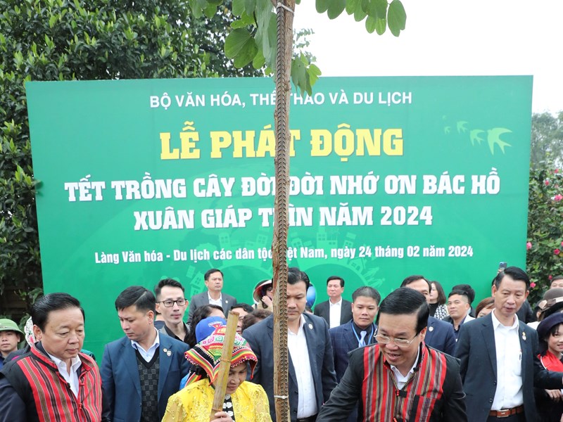 Chủ tịch nước Võ Văn Thưởng: Văn hoá là một trong những trụ cột của phát triển bền vững đất nước - Anh 8