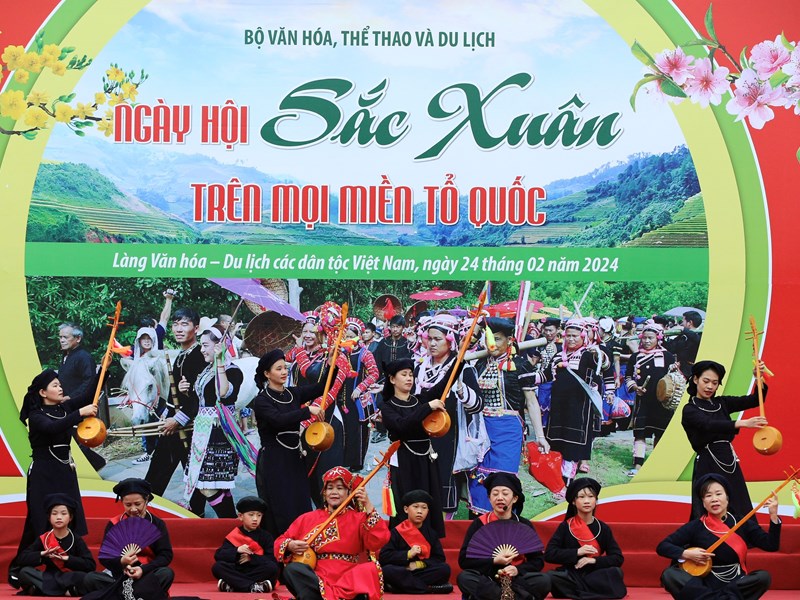 Chủ tịch nước Võ Văn Thưởng: Văn hoá là một trong những trụ cột của phát triển bền vững đất nước - Anh 17