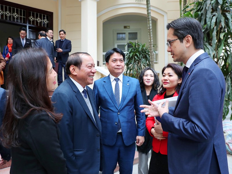 Bộ trưởng Nguyễn Văn Hùng: Bằng văn hoá, tiếp tục nâng cao vị thế của Việt Nam trên trường quốc tế - Anh 1