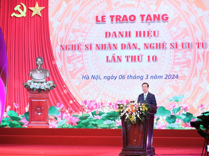 Chủ tịch nước Võ Văn Thưởng:  Đội ngũ nghệ sĩ nước nhà sẽ có đóng góp to lớn hơn nữa trên hành trình đi tới của dân tộc... - Anh 2