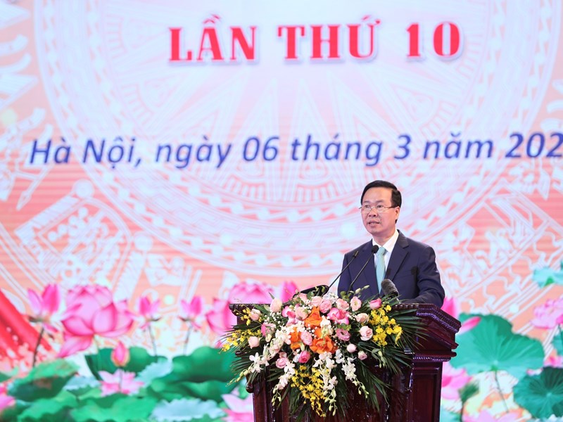 Chủ tịch nước Võ Văn Thưởng:  Đội ngũ nghệ sĩ nước nhà sẽ có đóng góp to lớn hơn nữa trên hành trình đi tới của dân tộc... - Anh 1