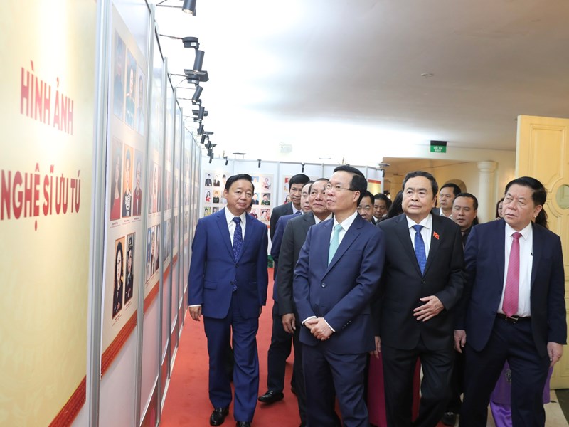 Bộ trưởng Nguyễn Văn Hùng: Công tác xét tặng NSND, NSƯT diễn ra chặt chẽ, công tâm, khách quan - Anh 1