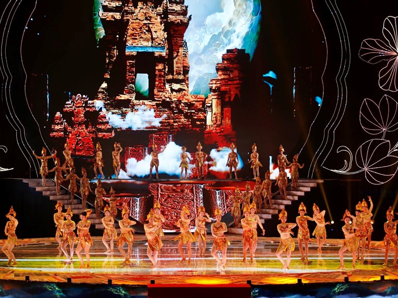 Phó Thủ tướng Trần Hồng Hà: Nỗ lực tạo nên hệ sinh thái du lịch Việt Nam đa sắc, độc đáo - Anh 6