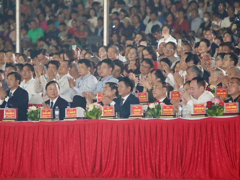 Phó Thủ tướng Trần Hồng Hà: Nỗ lực tạo nên hệ sinh thái du lịch Việt Nam đa sắc, độc đáo - Anh 1