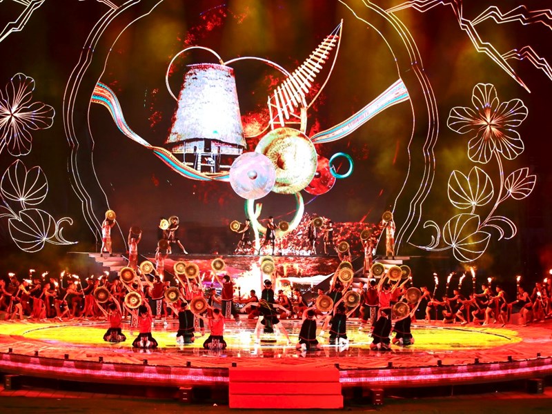 Phó Thủ tướng Trần Hồng Hà: Nỗ lực tạo nên hệ sinh thái du lịch Việt Nam đa sắc, độc đáo - Anh 7