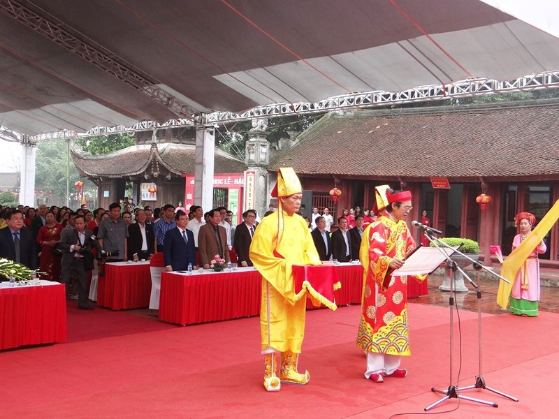 Khai hội truyền thống Văn miếu Mao Điền - Anh 2