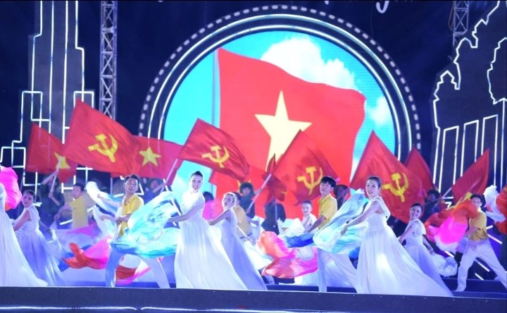 Khai mạc Tuần Văn hóa - Du lịch Phú Yên năm 2024 - Anh 3