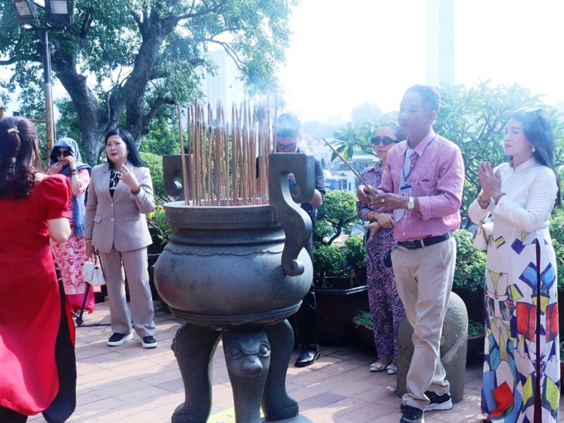 Giỗ tổ nghề Trầm hương ở Khánh Hòa - Anh 1