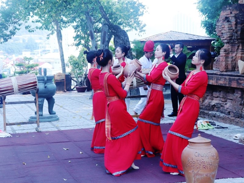 Giỗ tổ nghề Trầm hương ở Khánh Hòa - Anh 5