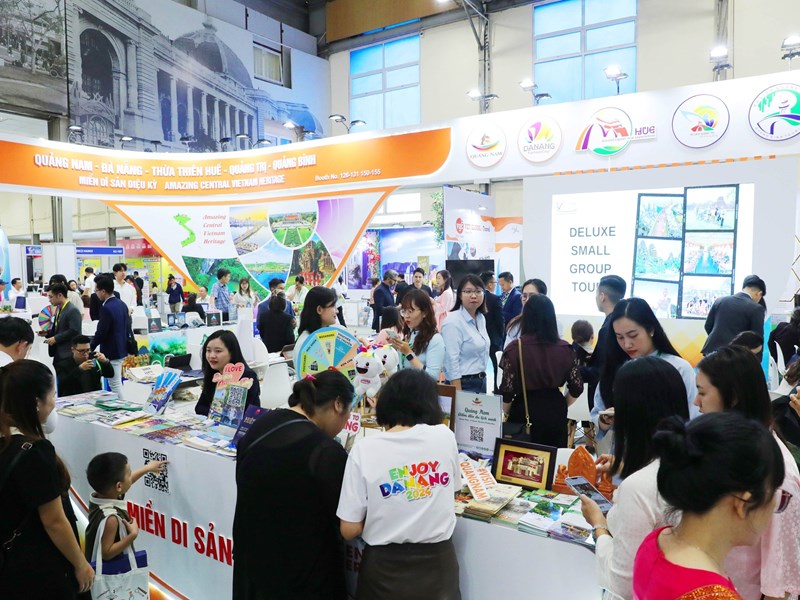 Khai mạc VITM Hà Nội 2024:  Thúc đẩy chuyển đổi xanh, bền vững - Anh 10