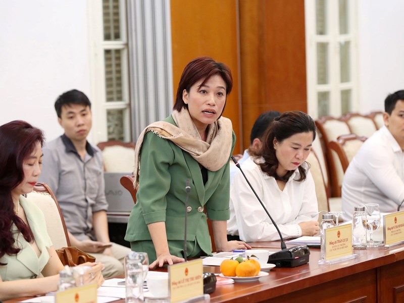 Bộ trưởng Nguyễn Văn Hùng: Thừa Thiên Huế cần xác định rõ các sản phẩm du lịch đặc trưng để hấp dẫn du khách - Anh 7