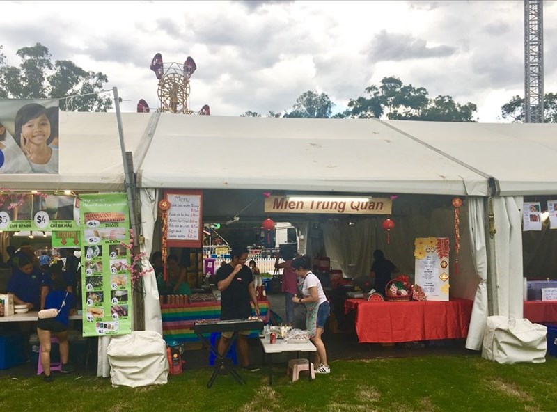 Rộn rã phiên chợ Tết của người Việt tại Sydney - Anh 1
