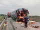 Xe giường nằm va chạm xe đầu kéo trên cao tốc, 5 hành khách bị thương 