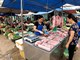 Giá heo hơi hôm nay 18.5: Thị trường đi ngang, chờ tín hiệu tuần mới