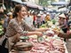 Giá heo hơi hôm nay 28.6: Miền Nam nhiều nơi còn 61.000 đồng/kg