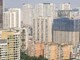 Phía sau niên hạn chung cư là một lần mở hầu bao