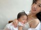 Buông bớt nỗi lo vỗ về ngay lập tức, chờ một chút để không làm thui chột khả năng tự ngủ của con