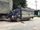 Xe tải tông xe đầu kéo khiến 3 người thương vong