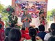 Các nghệ sĩ cùng mang Trung thu đến với trẻ em dân tộc Khmer vùng biên giới