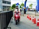 Phố đông ngõ nhỏ đã có VinFast Evo Lite: Đi tiện, không cần bằng lái, đổi pin “siêu tốc”