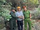 Giải cứu tê tê quý hiếm trôi dạt trên biển Cù Lao Chàm