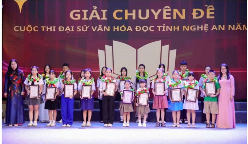 Gần 77.000 bài dự thi "tranh tài" Đại sứ Văn hóa đọc Nghệ An năm 2026 - ảnh 5